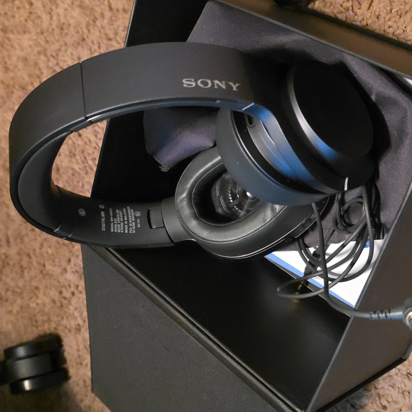 Sony Other - Sony Over-Ear Headphones - Black